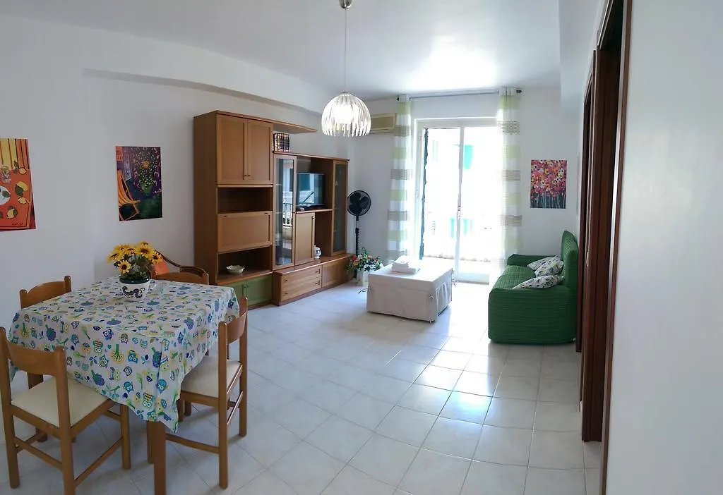 Casa Anna & Bruna مارينا دي راغوزا